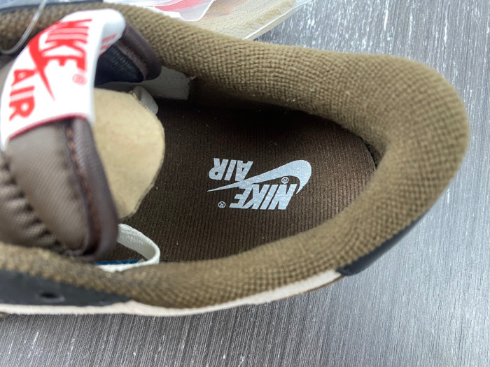 Travis Scott x Air Jordan 1 Low