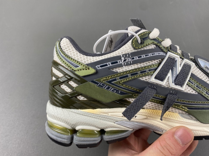 New Balance 1906A ’OLIVE JUICE‘ U1906ANC