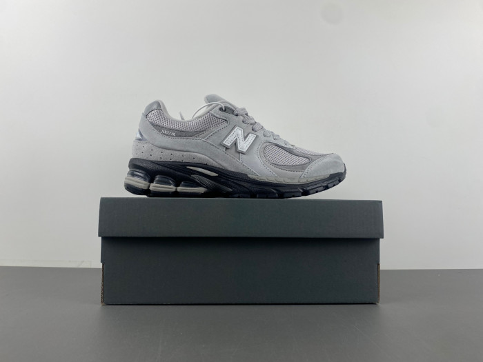 New Balance 2002R Big Kid 