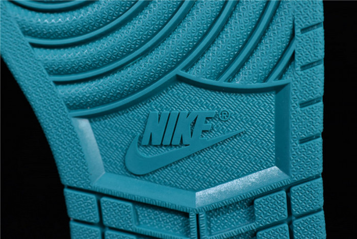 Air Jordan 1 Mid South Beach 852542-306