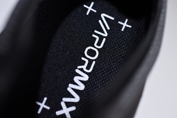 Nike Air VaporMax 2019 “Triple Black” AR6631-004