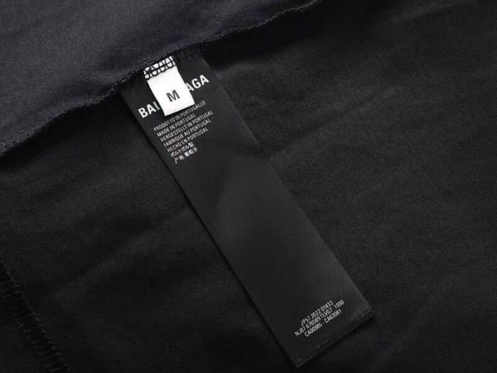 Balenciag**a CLOTHES