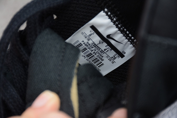 Nike BLAZER MID CD8233-001