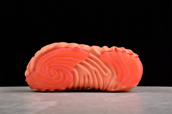 Cr*0*s x salehe bembury c00001