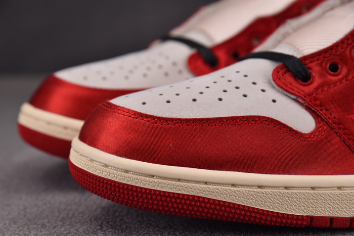 TROPHY ROOM X AIR JORDAN 1 LOW OG FN0432-017