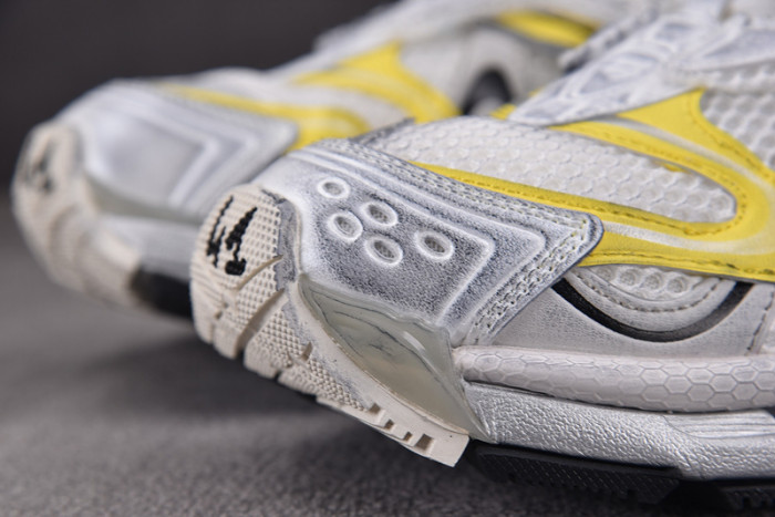 RUNNER SNEAKER RS062