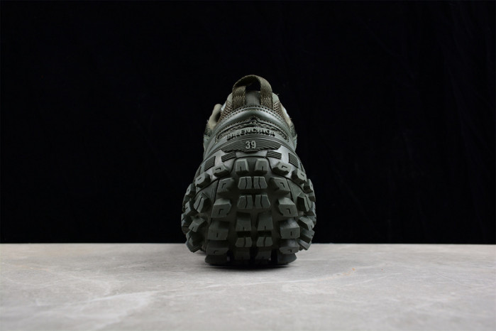 DEFENDER SNEAKER DS026