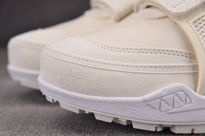 Travis Scott x Nike Shark-A-Don “Sail” HQ3061-100