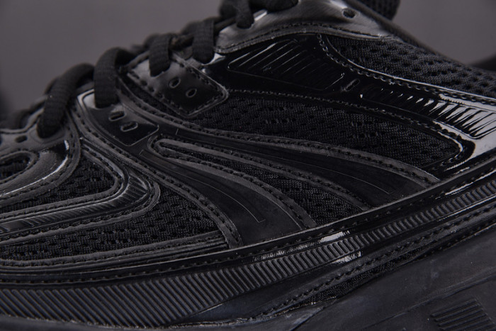 DEFENDER SNEAKER DS015