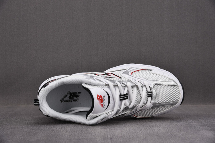 NEW BALANCE SNEAKER NB039