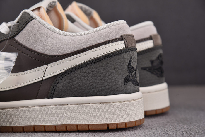 Jordan 1 Low SNKRS Day Korea Magpie (2023) FD0399-004