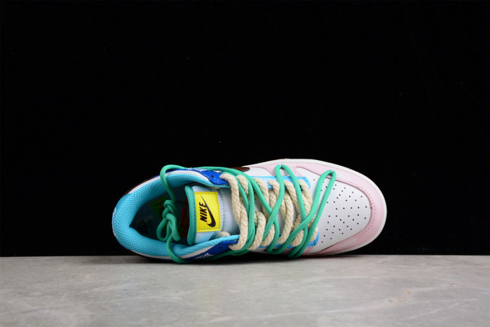 Dunk Low SE "Free .99"