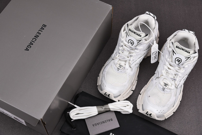 RUNNER SNEAKER RS009