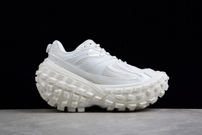 DEFENDER SNEAKER DS028