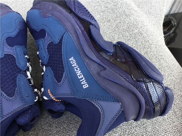 TRIPLES TRAINER CLEAR SOLE SNEAKERS 3000011