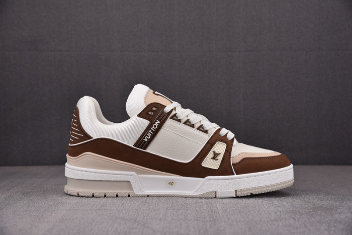 LV SNEAKER LV-000116