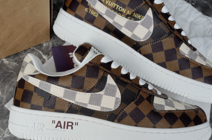 LV SNEAKER LV-000239