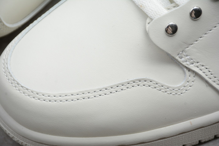 AIR JORDAN 1 RETRO HIGH COMME DES GARCONS