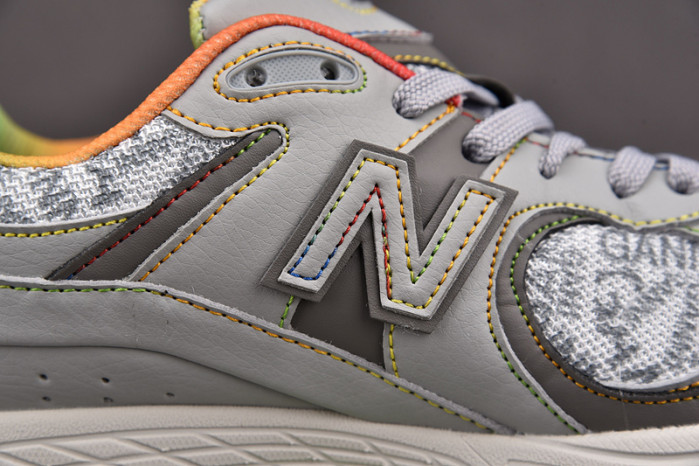 NEW BALANCE SNEAKER NB048