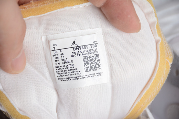 Jordan 1 Low Inside Out White Phantom DN1635-100