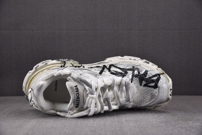 RUNNER SNEAKER RS056