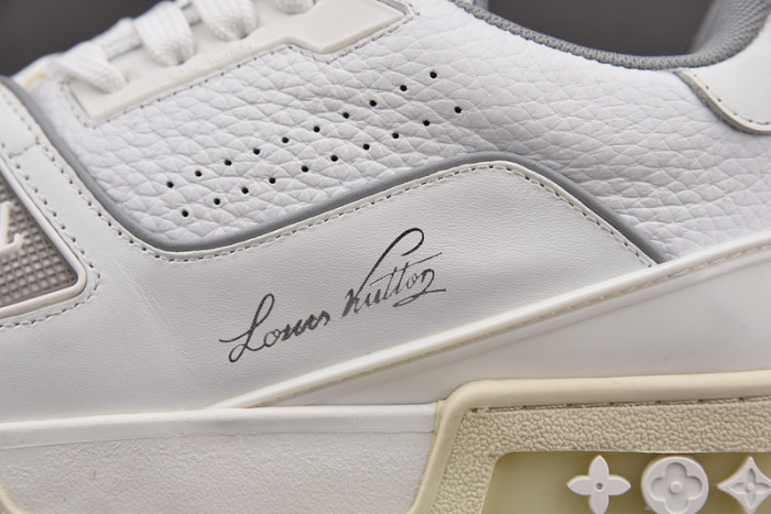 LV SNEAKER LV-000098