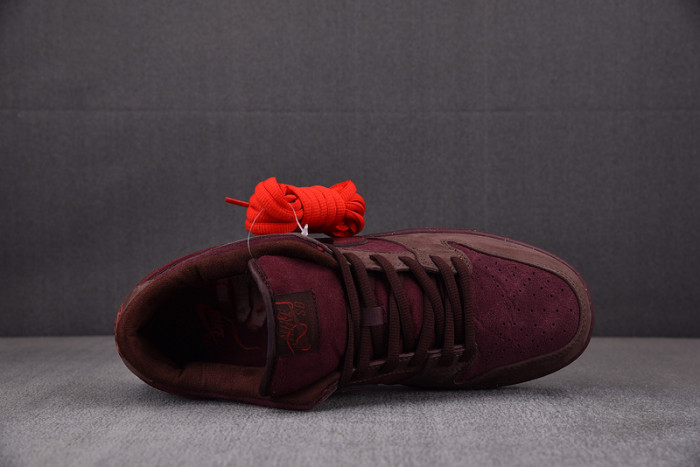 Nike SB Dunk Low City of Love Burgundy Crush FN0619-600