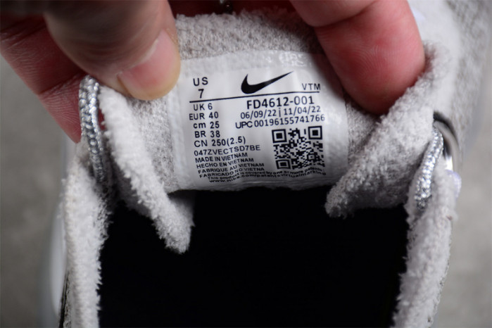 NIKE WMNS AIR MAX SCORPION FLYKNIT 