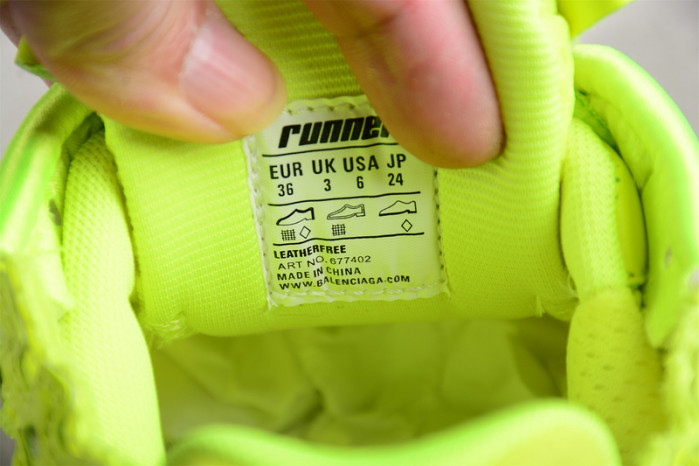 RUNNER SNEAKER RS077