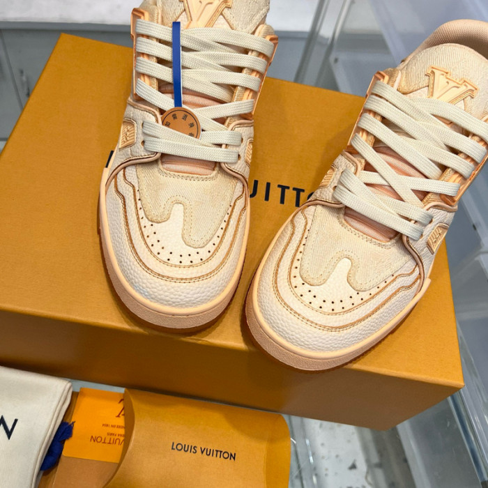 LV SNEAKER LV-000478
