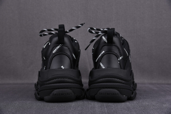 TRIPLES TRAINER SNEAKERS 2000128