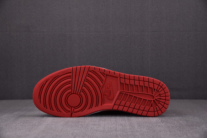 Jordan 1 Retro Low Bred (2015) 705329-001