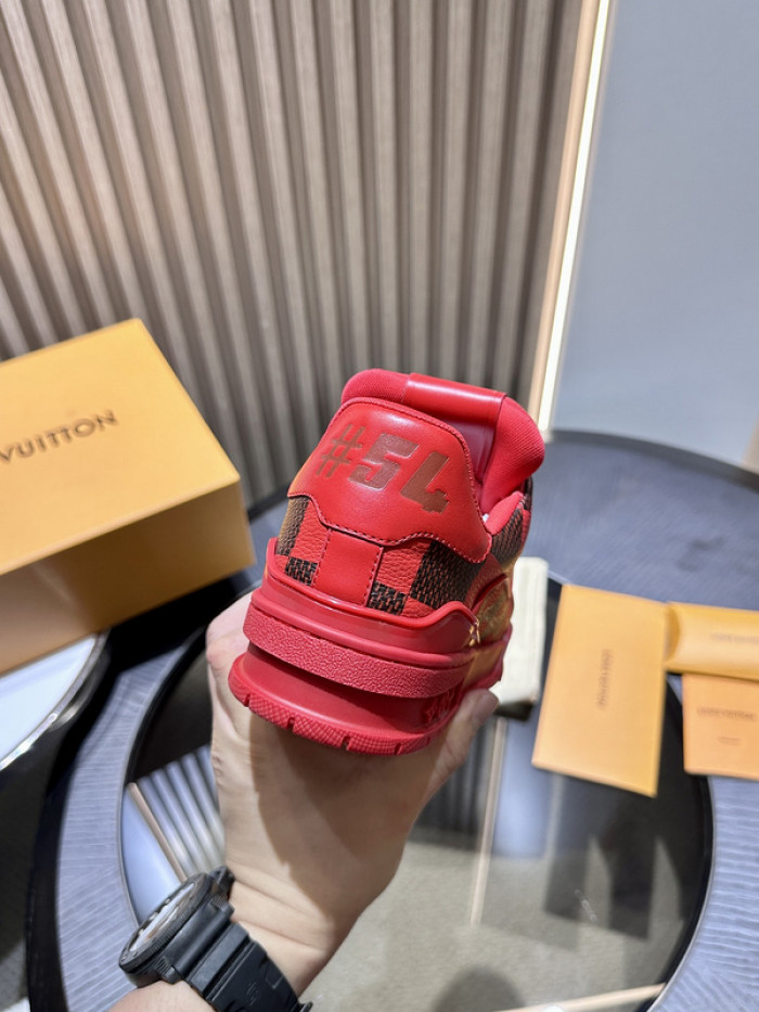 LV SNEAKER LV-000178