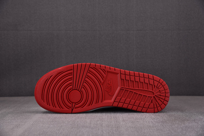 Jordan 1 Retro Low OG Black Toe (2023) CZ0790-106