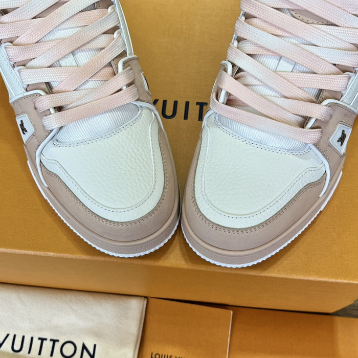 LV SNEAKER LV-000545