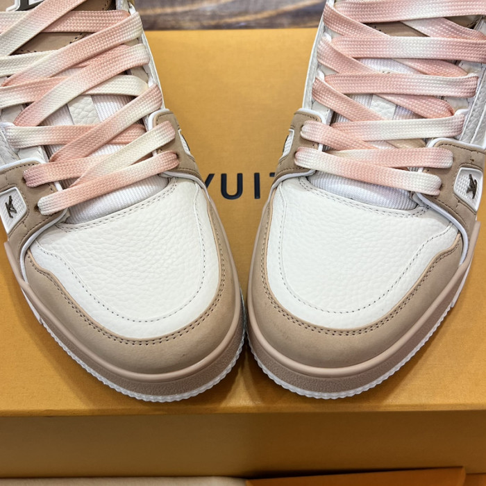 LV SNEAKER LV-000546