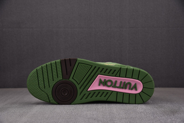 LV TRAINER SNEAKER LV-000592