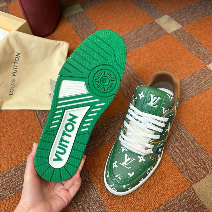 LV TRAINER SNEAKER LVT-000612