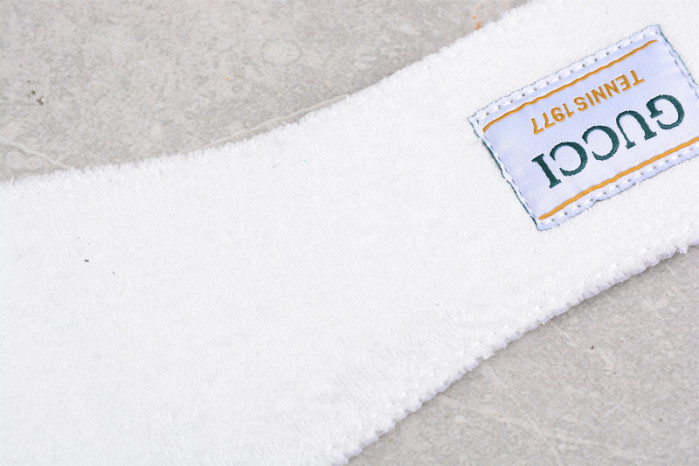 G*u*i* trainer sneaker 80