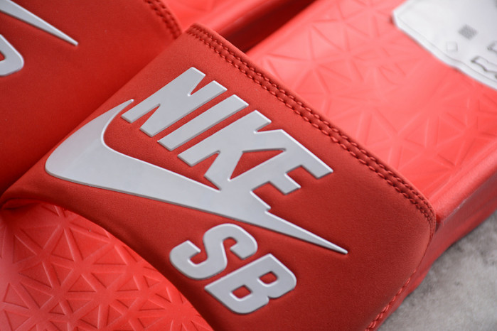 Nike SB Benassi Solarsoft