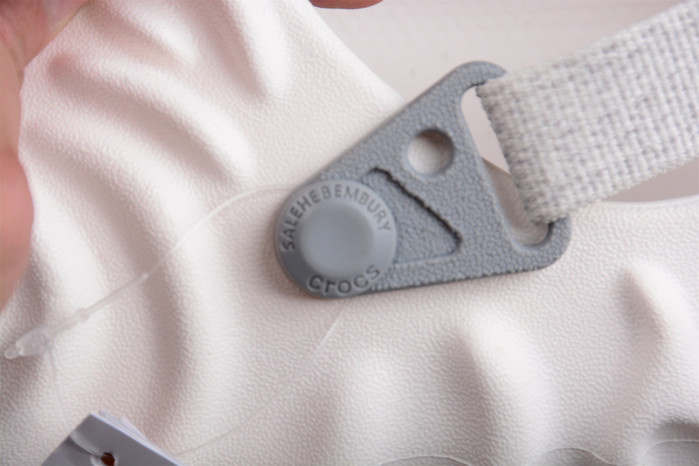 Cr*0*s x salehe bembury c00005