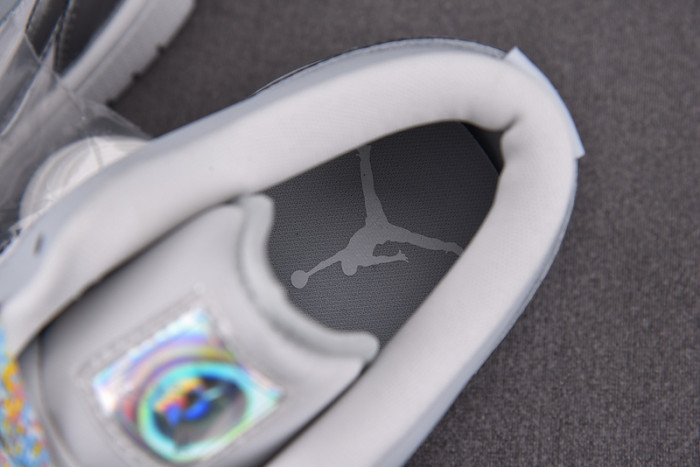 Jordan 1 Low SE Tear Away Silver DX6070-101