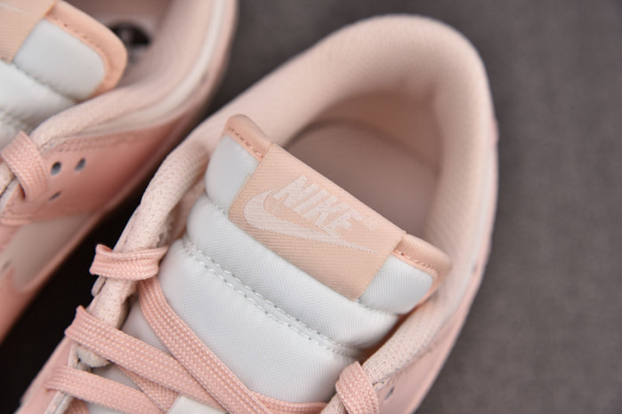 NIKE SB DUNK LOW ORANGE PEARL DD1503-102