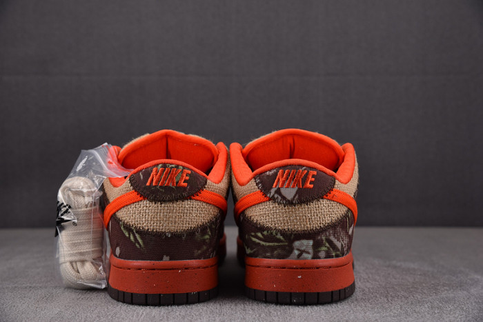 Nike SB Dunk Low Reese Forbes Hunter 304292-281