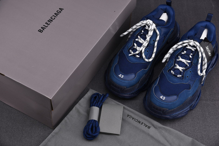 TRIPLES TRAINER SNEAKERS 2000121