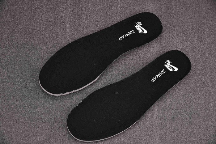 Nike SB Dunk Low Chlorophyll BQ6817-011