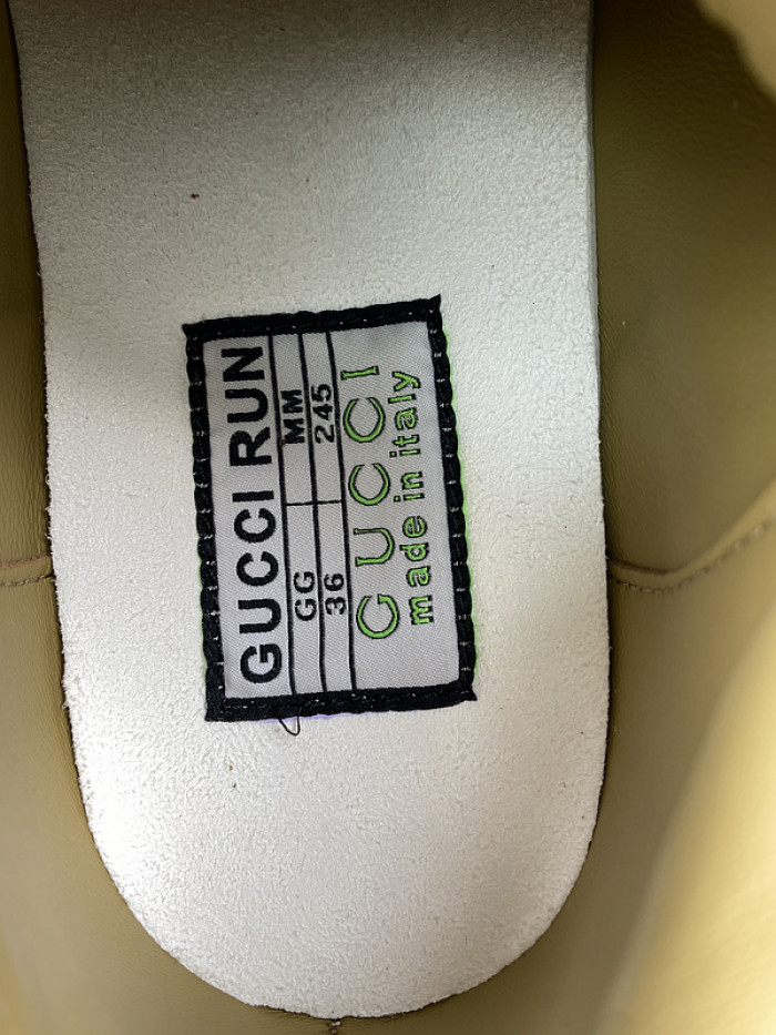 G*u*i* trainer sneaker131