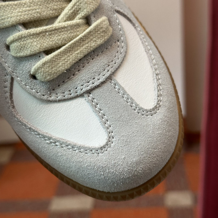 ma*s*n Ma*i*la sandals mm231