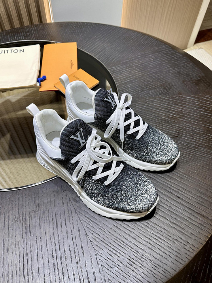 LV SNEAKER LV-000614