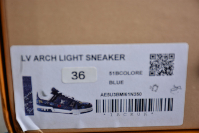 LV TRAINER SNEAKER LVT-000620